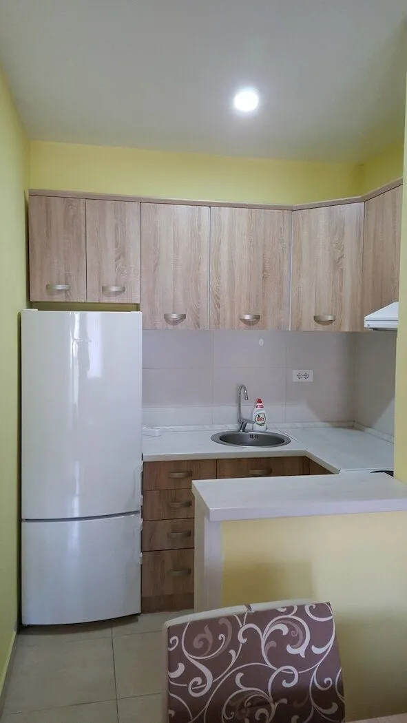 Izdavanje, jednosoban stan, 27m², Banatić, Novi Sad Sve Podlokacije