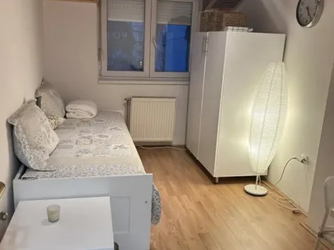 Prodaja, jednosoban stan, 30m², Sajmište, Novi Sad