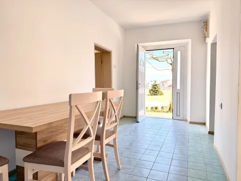 Izdavanje, kuća, 70m², Centar, Ulcinj - image 6