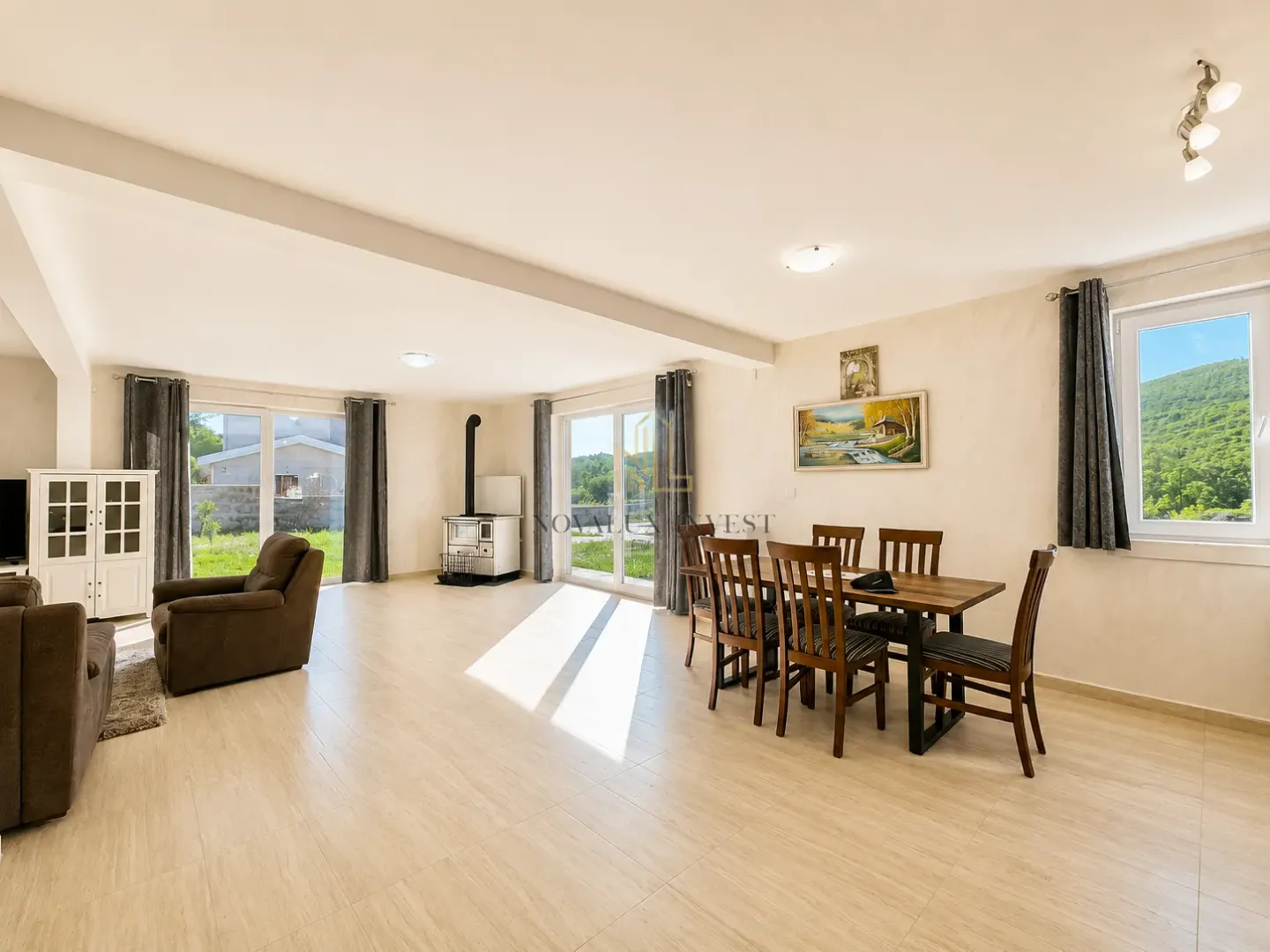 Rent, house, 200m², Krimovica, Kotor