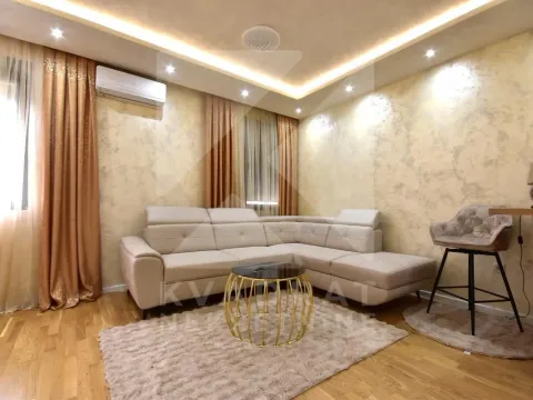 Izdavanje, garsonjera, 30m², Stara Varoš, Podgorica - image 2
