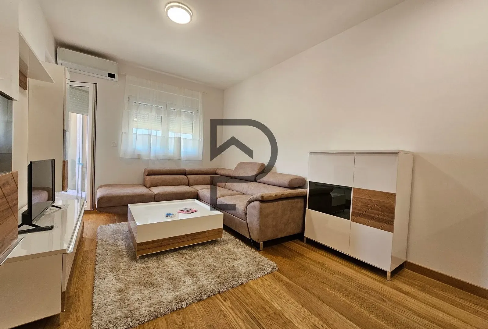 Prodaja, jednosoban stan, 44m², New City, Podgorica
