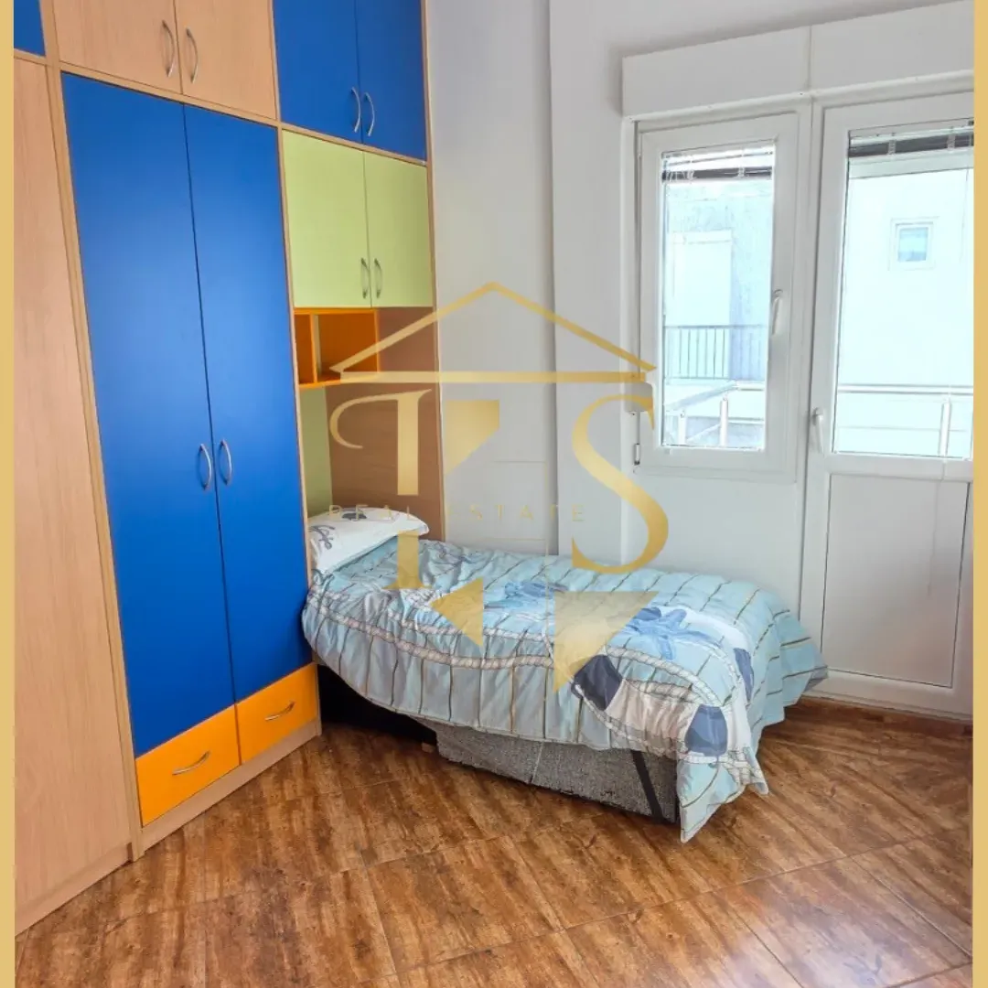 Izdavanje, trosoban stan, 120m², Seljanovo, Tivat