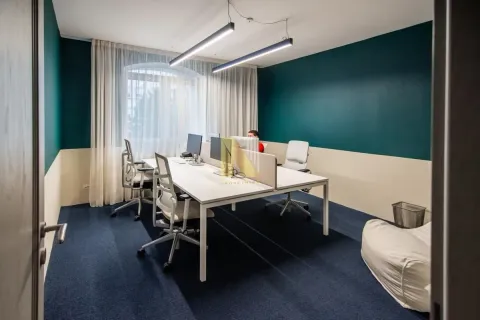 Rent, office space, 353m², Novo naselje, Novi Sad - image 7
