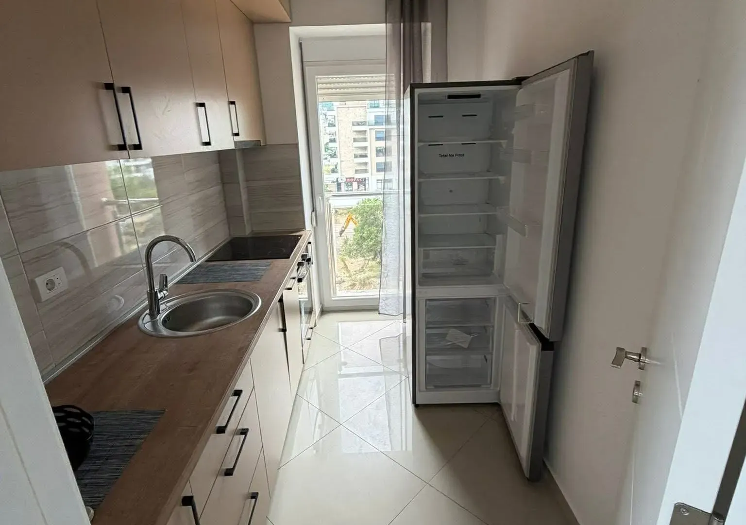 Rent, two bedroom apartment, 80m², Centar, Bar