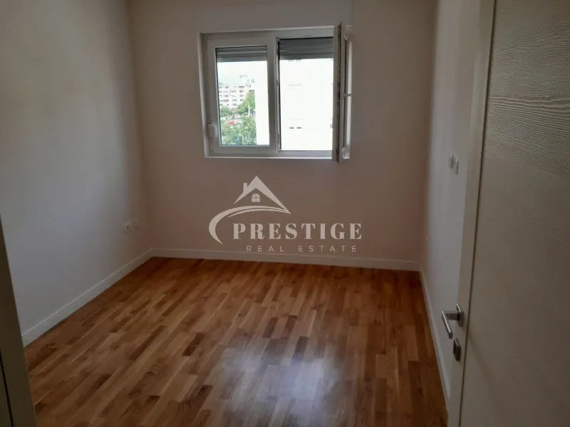 Rent, one bedroom apartment, 40m², Pobrežje, Podgorica