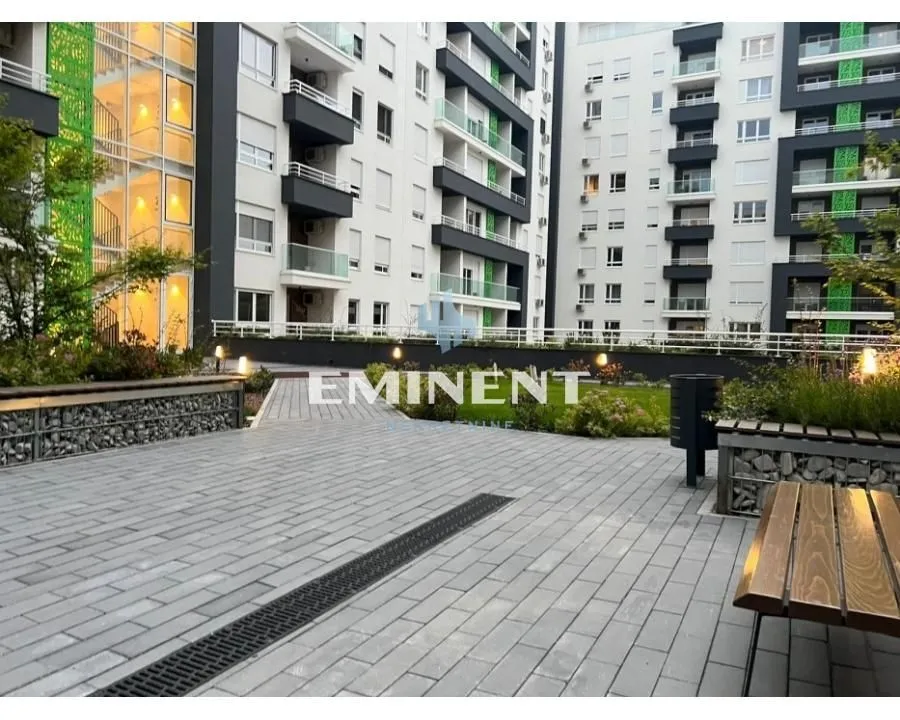Izdavanje, dvosoban stan, 58m², Novi Beograd Blok 65, Novi Beograd Sve Podlokacije