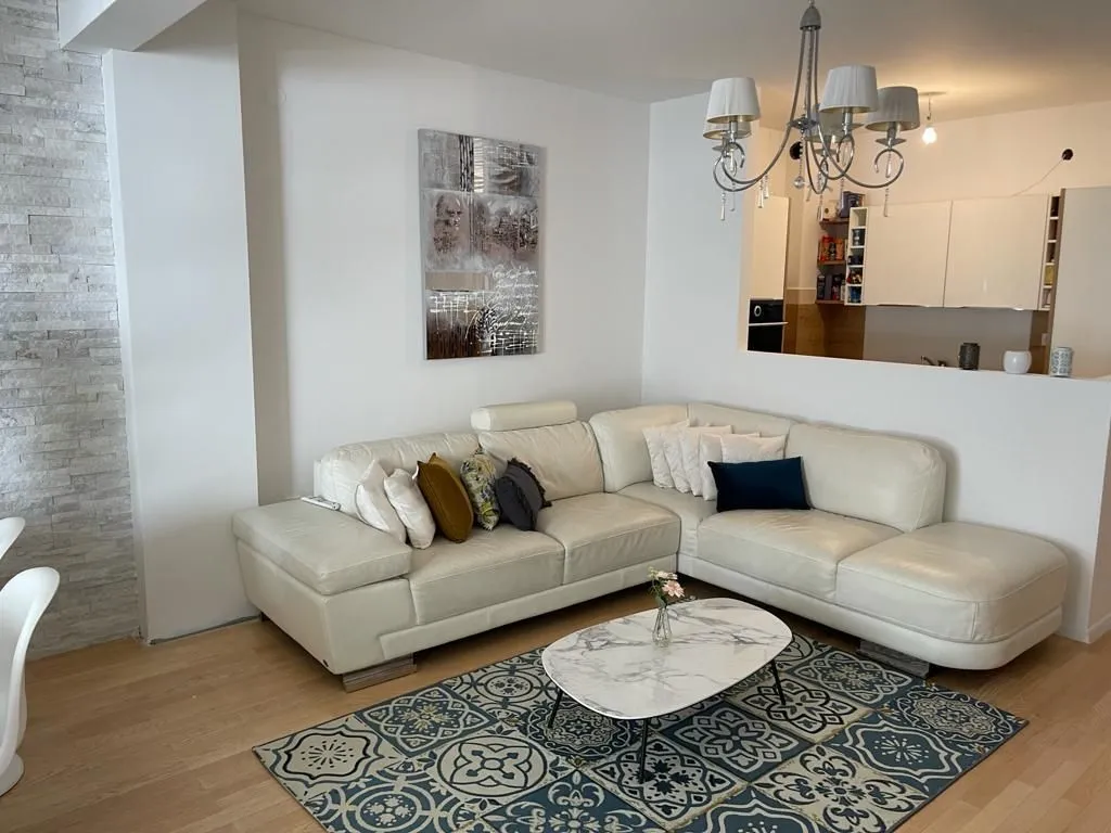 Prodaja, trosoban stan, 91m², Centar, Budva