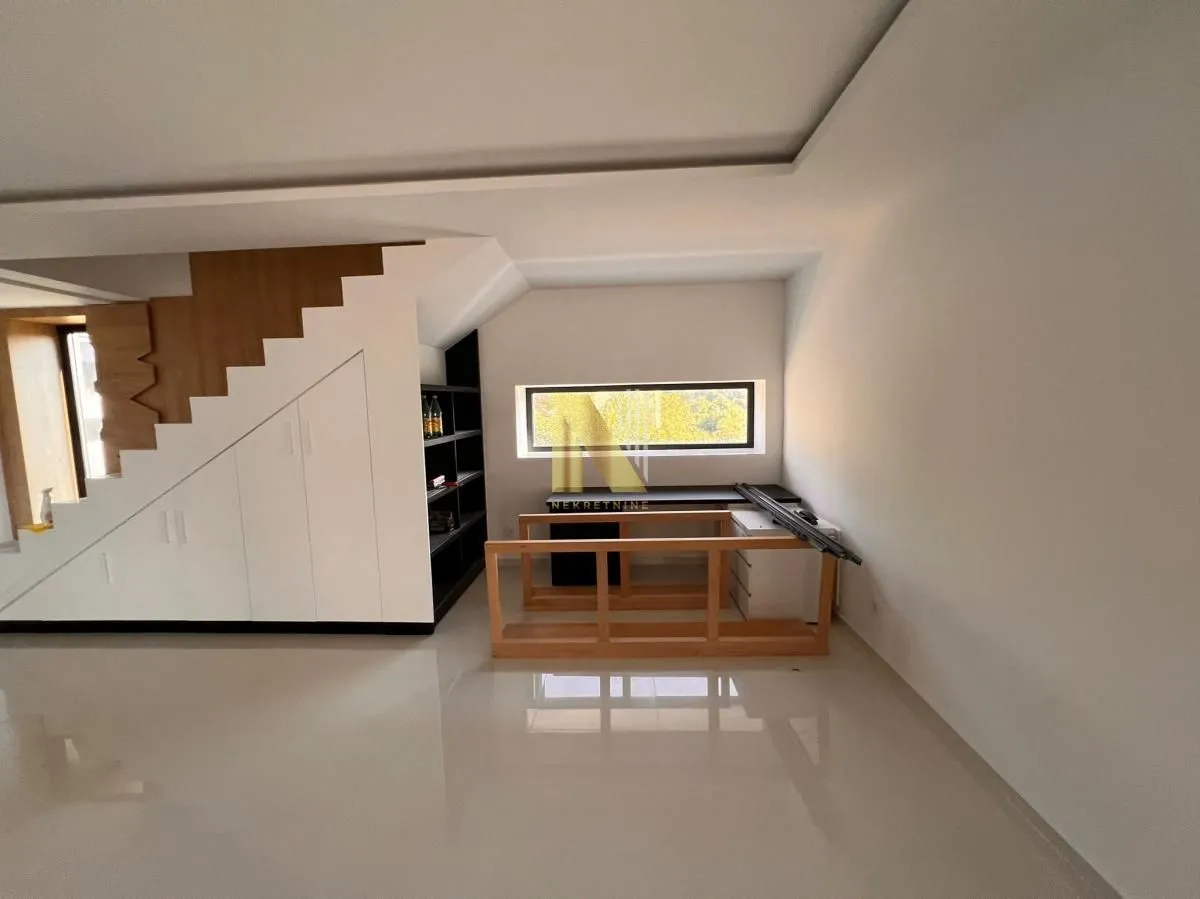 Prodaja, kuća, 591m², Sremska Kamenica, Petrovaradin