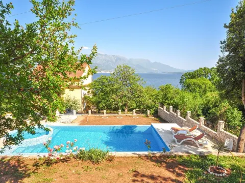 Sale, house, 260m², Bijela, Herceg Novi - image 3