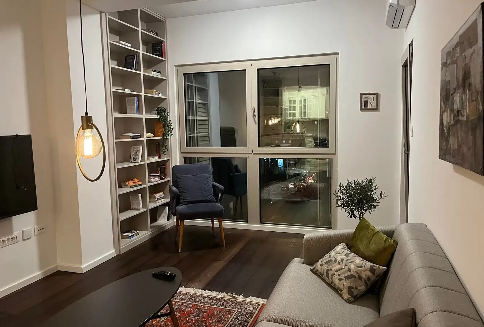 Izdavanje, jednosoban stan, 50m², Vezirov Most, Podgorica