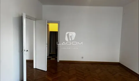 Izdavanje, trosoban stan, 89m², Stari Grad, Beograd - image 11