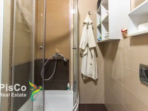 Izdavanje, trosoban stan, 100m², Blok 9, Podgorica - image 4