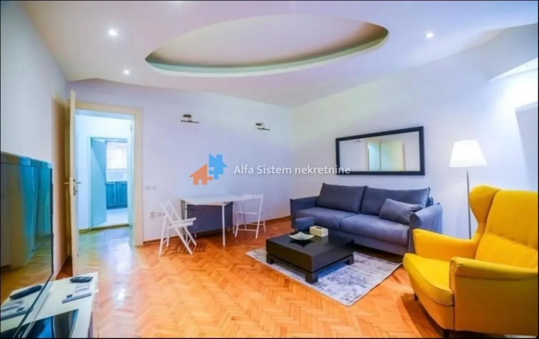 Izdavanje, trosoban stan, 73m², Stari Grad, Beograd