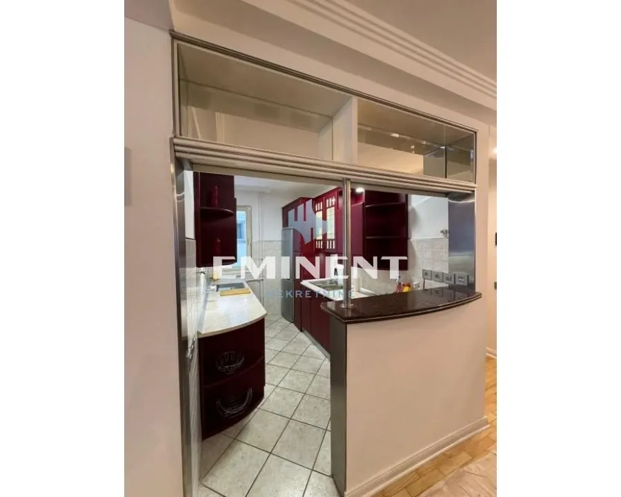 Rent, four bedroom apartment, 120m², Savski Venac, Beograd