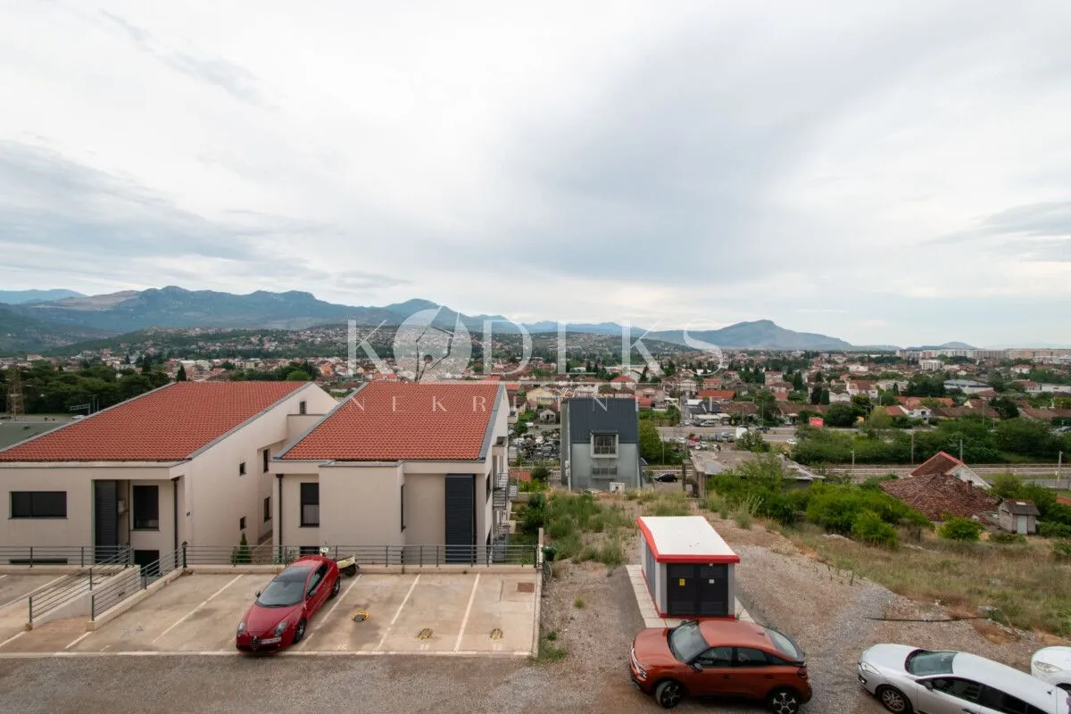 Rent, two bedroom apartment, 70m², Gorica C, Podgorica