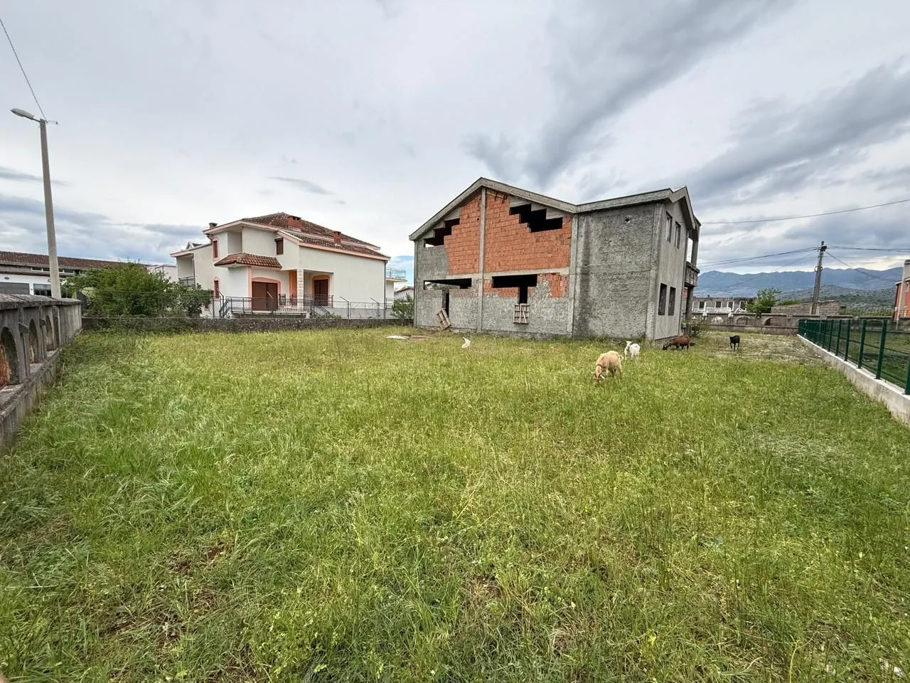 Sale, house, 285m², Karaburško Polje, Podgorica