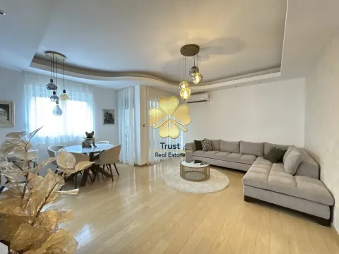 Izdavanje, dvosoban stan, 75m2, City Kvart, Podgorica Izdavanje, dvosoban stan, 75m2, City Kvart, Podgorica