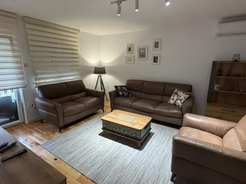 Izdavanje, trosoban stan, 120m², City Kvart, Podgorica - image 5