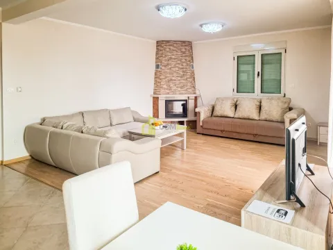 Prodaja, dvosoban stan, 94m², Bečići, Budva - image 2