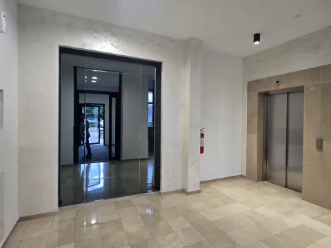 Izdavanje, garsonjera, 27m², Master Kvart, Podgorica - image 6