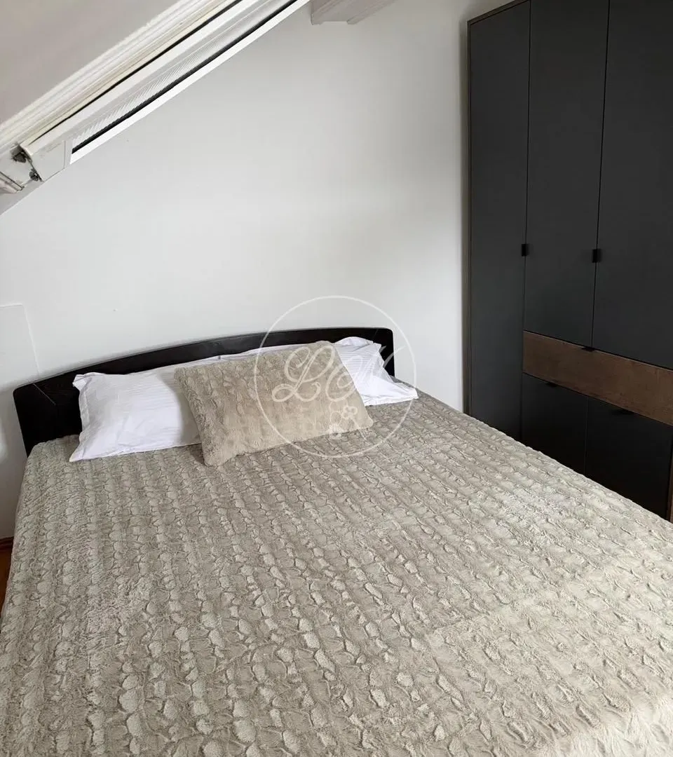 Prodaja, dvosoban stan, 63m², Savski Venac, Beograd