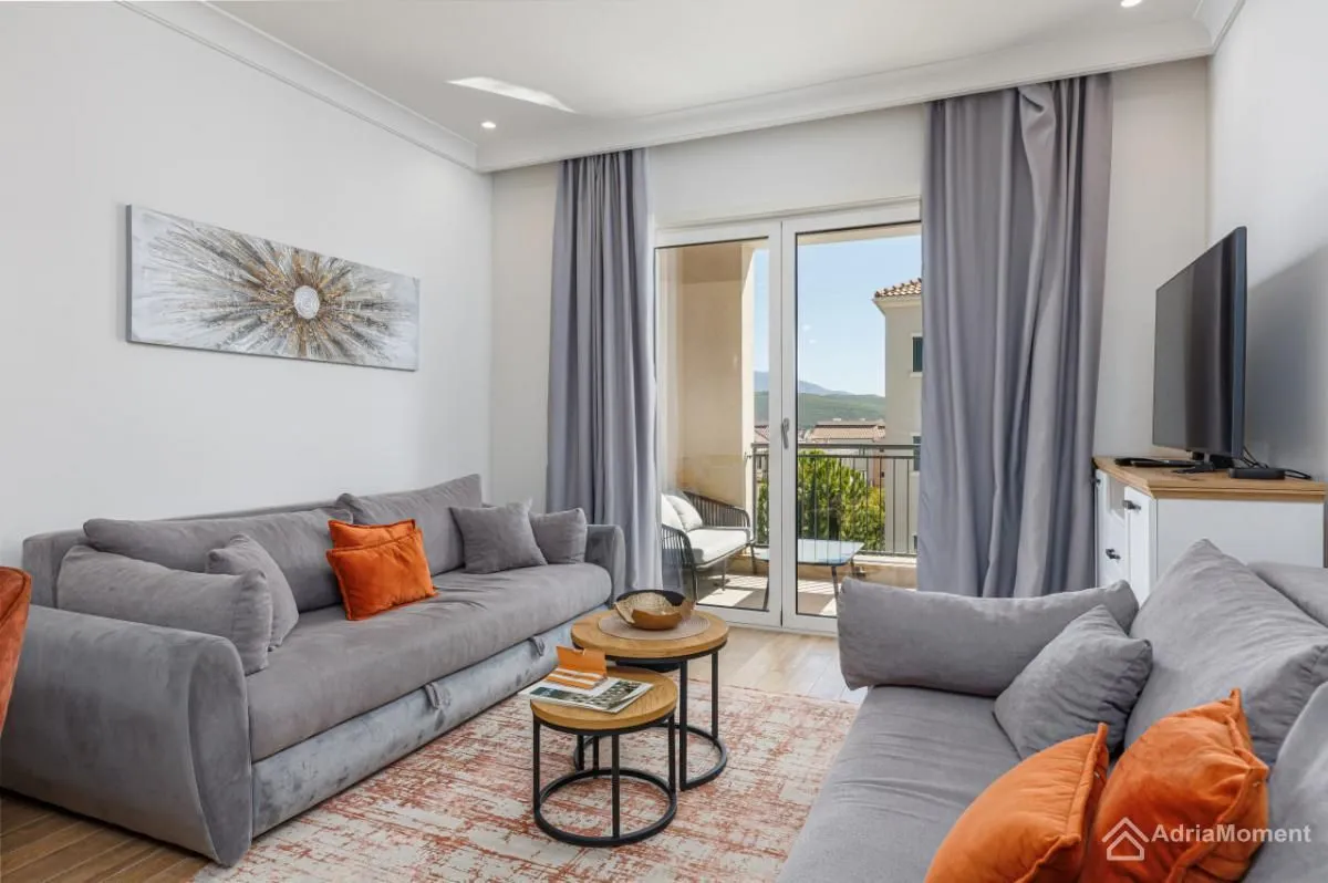 Prodaja, jednosoban stan, 50m², Luštica Bay, Tivat