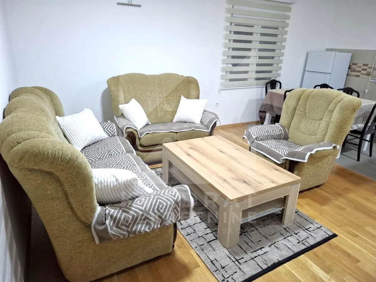 Izdavanje, dvosoban stan, 50m², Masline, Podgorica