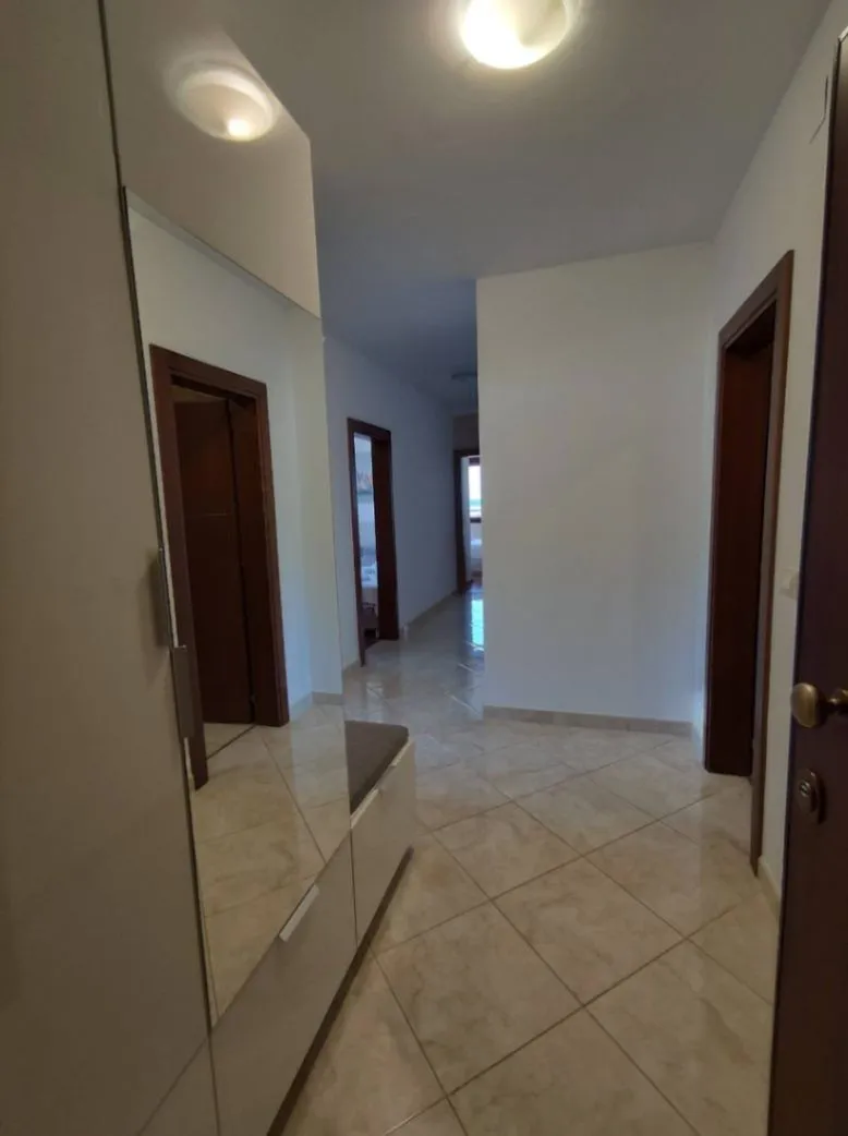 Rent, apartment, 100m², Bečići, Budva