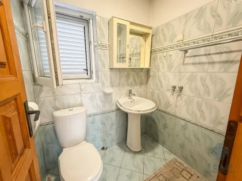 Izdavanje, kuća, 300m², Masline, Podgorica - image 9