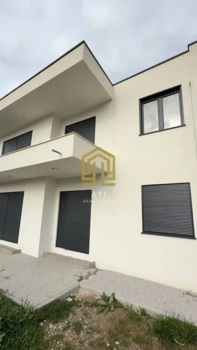 Sale, house, 225m², Centar, Bar