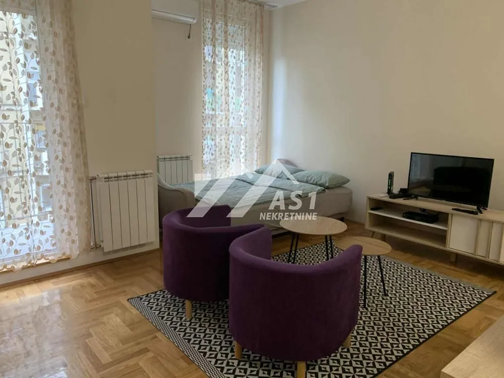 Izdavanje, stan, 33m², Spens, Novi Sad Sve Podlokacije