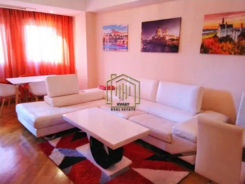 Izdavanje, jednosoban stan, 52m², City Kvart, Podgorica