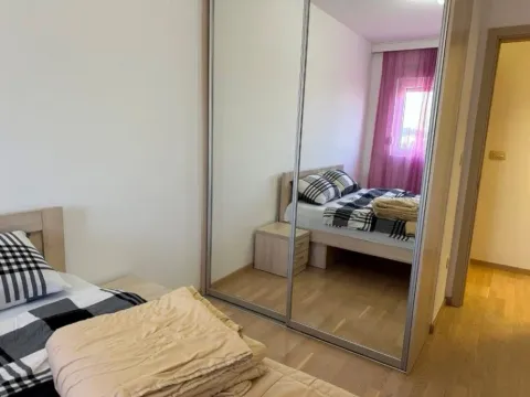 Izdavanje, dvosoban stan, 75m², City Kvart, Podgorica - image 8