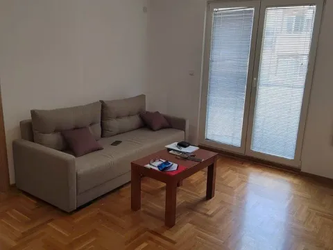Sale, one bedroom apartment, 37m², Vojvode Vlahovica, Beograd