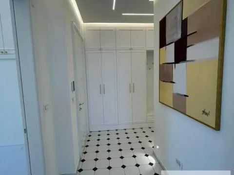 Izdavanje, četvorosoban stan, 120m², Sremska Kamenica, Petrovaradin - image 17