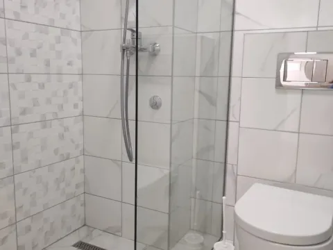 Izdavanje, jednosoban stan, 43m², Stari Aerodrom, Podgorica - image 4