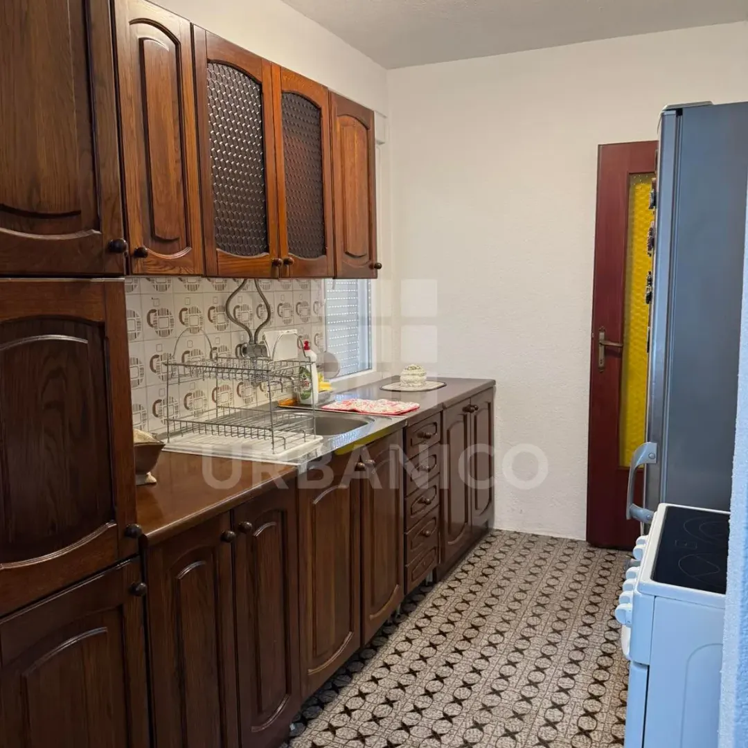 Izdavanje, dvosoban stan, 75m², Gornja Gorica, Podgorica