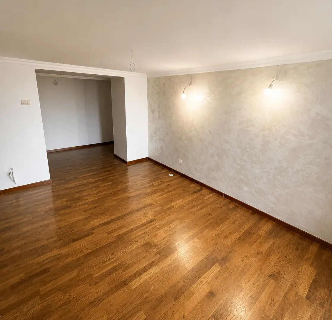 Izdavanje, kuća, 400m², Gorica C, Podgorica