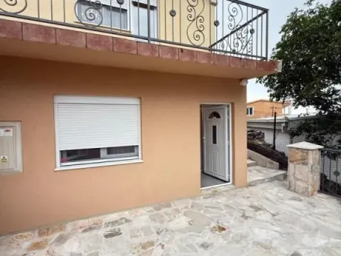 Sale, house, 68m², Sutomore, Bar - image 2