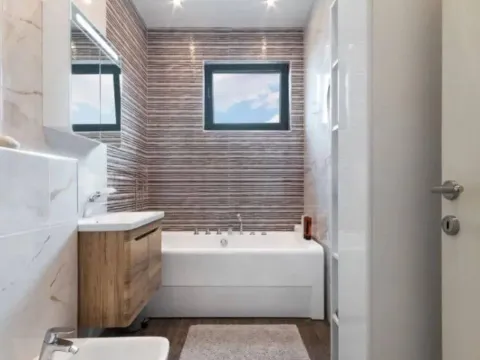 Prodaja, dvosoban stan, 81m², Bečići, Budva - image 3