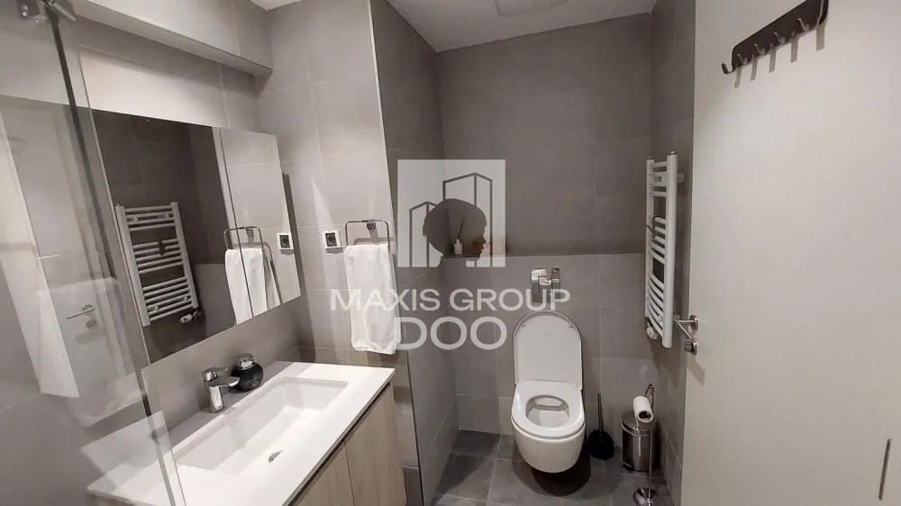 Prodaja, trosoban stan, 79m², Savski Venac, Beograd