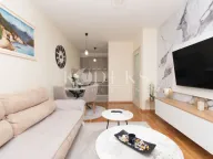 Izdavanje, dvosoban stan, 56m², City Kej, Podgorica - image 7