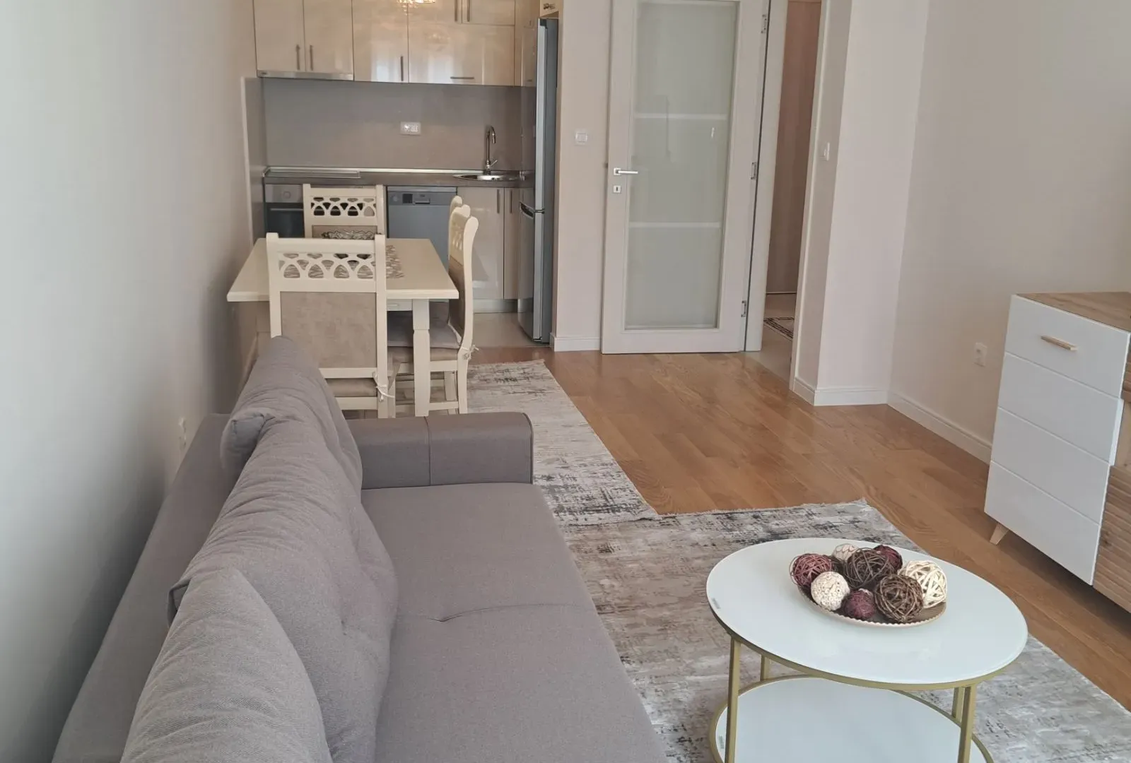 Rent, one bedroom apartment, 46m², Central Point, Podgorica