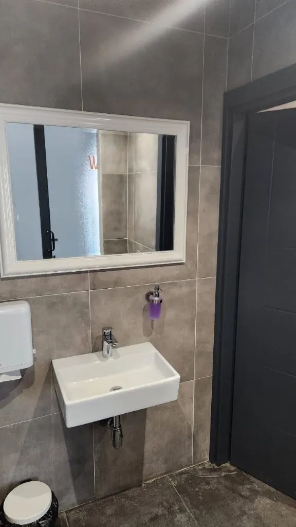 Sale, office space, 216m², Šušanj, Bar