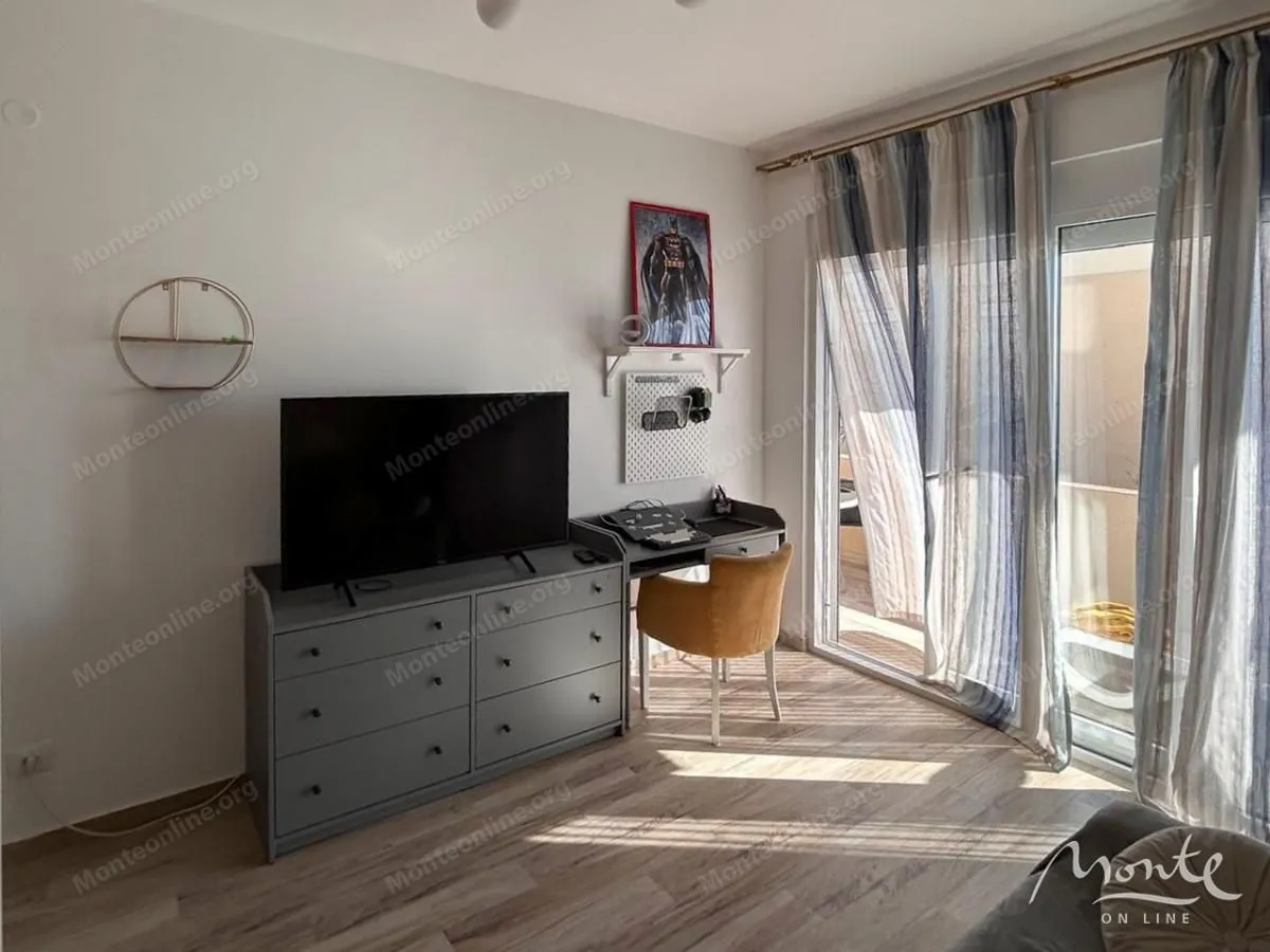 Sale, two bedroom apartment, 83m², Dobre Vode, Bar