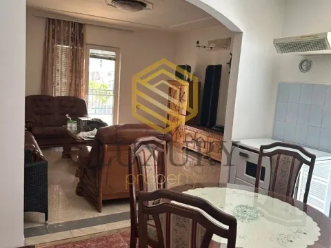 Izdavanje, četvorosoban stan, 156m², Stari Aerodrom, Podgorica - image 10