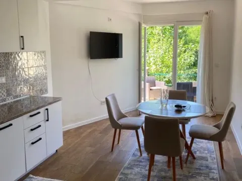 Izdavanje, jednosoban stan, 64m², Mažina, Tivat - image 3