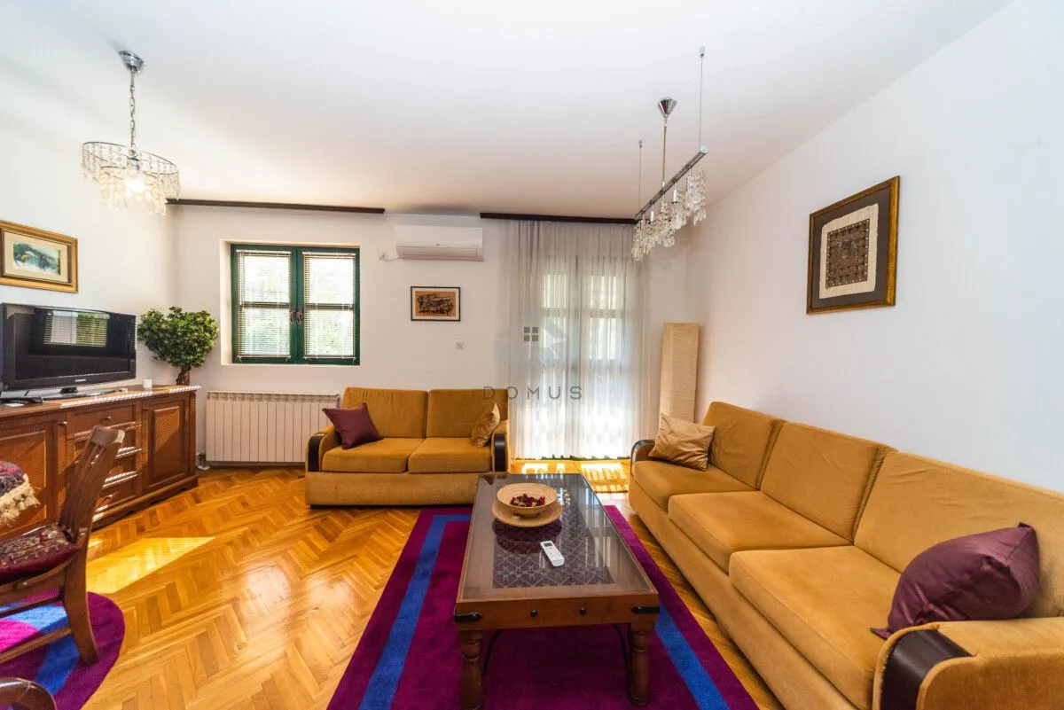 Izdavanje, jednosoban stan, 50m², Drac, Podgorica