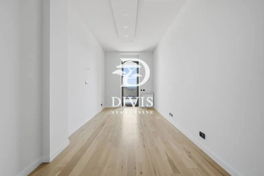 Izdavanje, stan, 205m², Dedinje Sve Podlokacije, Beograd